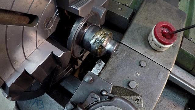 Turning weld build up with high speed steel Turning weld build up with high speed steel