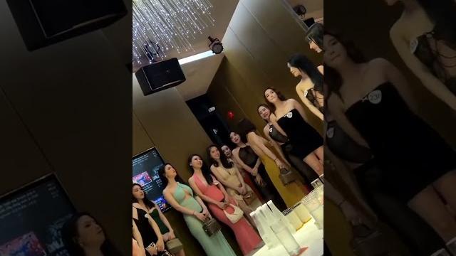 越南胡志明市薄纱夜总会 sexy karaoke girls in saigon vietnam 越南胡志明市薄纱夜总会 sexy karaoke girls in saigon vietnam
