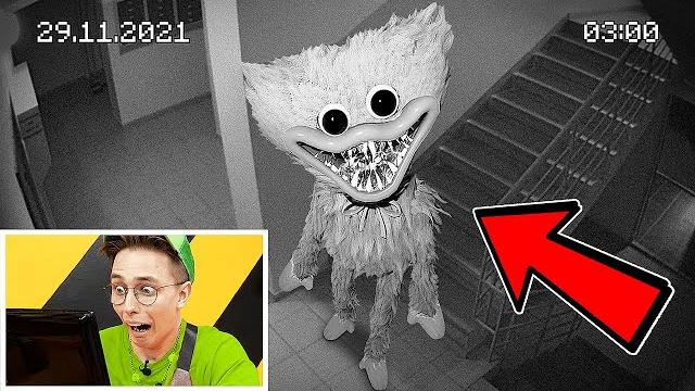 Скрытые камеры засняли хагги вагги в моем доме! монстр из poppy playtime пришел за мной Скрытые камеры засняли хагги вагги в моем доме! монстр из poppy playtime пришел за мной