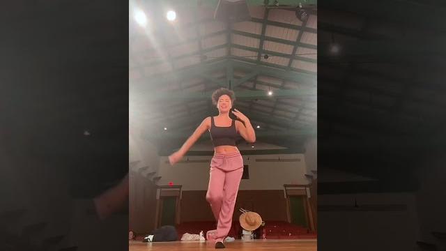 Una salsitaaa #viral #dance #dancing #viraldance #youtubeshorts #salsa #recommended #viral #boricua Una salsitaaa #viral #dance #dancing #viraldance #youtubeshorts #salsa #recommended #viral #boricua