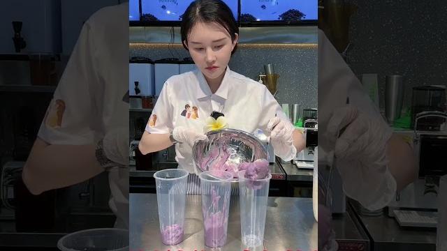 芋泥啵啵椰椰 茉莉茶底 加芋泥椰奶 好香啊 芋泥啵啵椰椰 茉莉茶底 加芋泥椰奶 好香啊