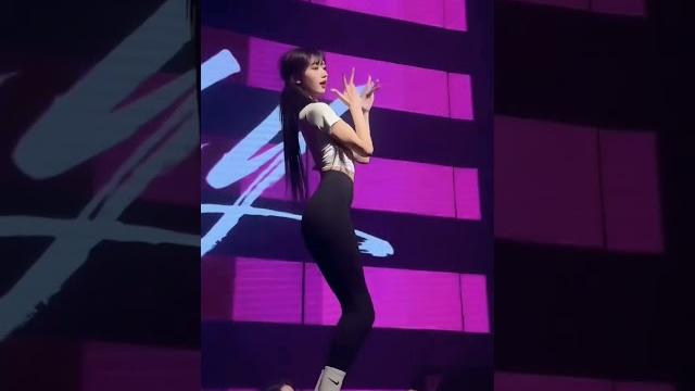 奶栗的笛子舞越来越赞 #美女 奶栗的笛子舞越来越赞 #美女