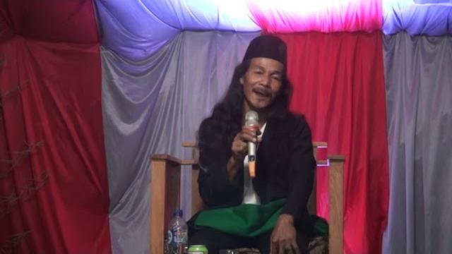 Sundanese language lecture......super funny..ust metal-walimathul khitan natan-harisstudio Sundanese language lecture......super funny..ust metal-walimathul khitan natan-harisstudio