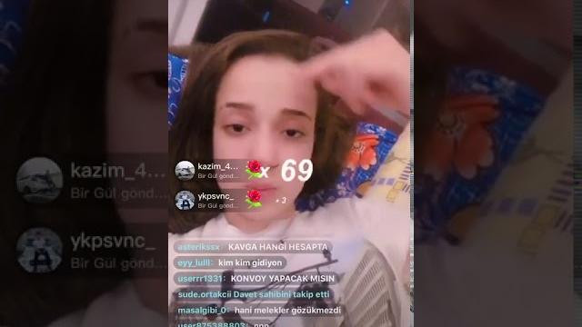 Nurseli aksoy simge barakoğluna sallıyor Nurseli aksoy simge barakoğluna sallıyor
