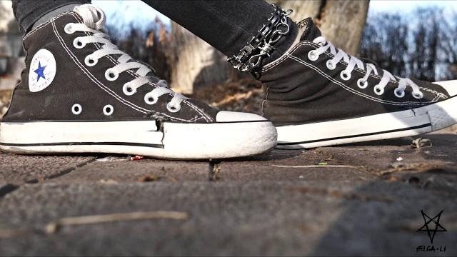 Helga li crush in old converse Helga li crush in old converse