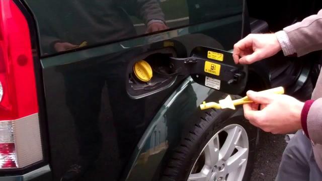 Land rover discovery 4 misfueling device explained Land rover discovery 4 misfueling device explained