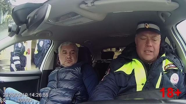 Их нравы. начальник контрольно-ревизионного подразделения мвд угрожает сотрудникам гаи и унижает их Их нравы. начальник контрольно-ревизионного подразделения мвд угрожает сотрудникам гаи и унижает их