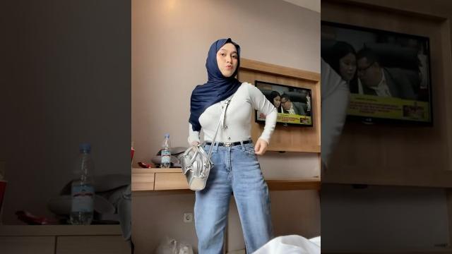 Hii #tobrut #jilbab #gemoy Hii #tobrut #jilbab #gemoy