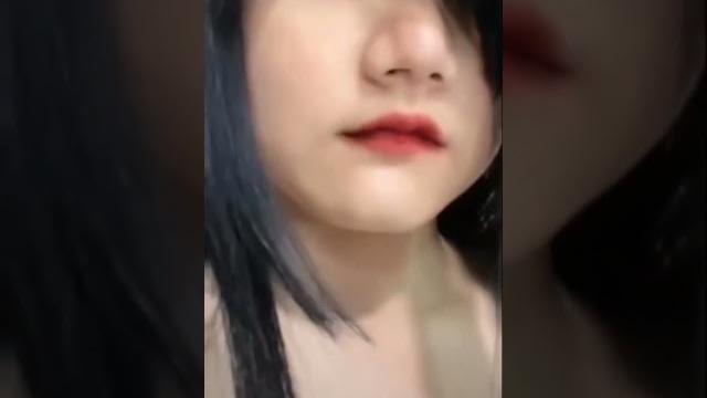Ada yg mau ktindihan ga tidurnya? ig: @dly.chan Ada yg mau ktindihan ga tidurnya? ig: @dly.chan