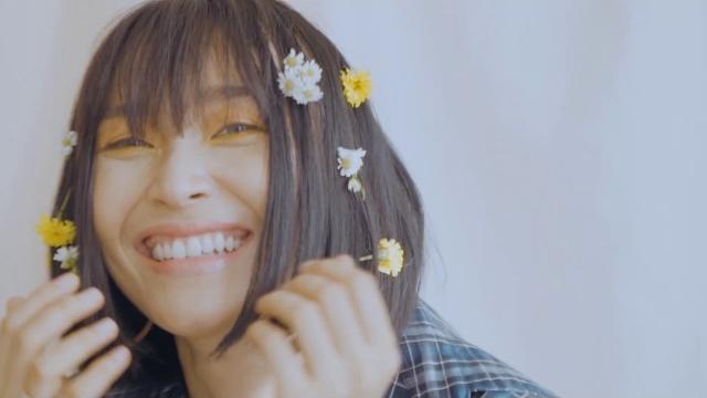Rinni wulandari - crazy over you (official lyric video) Rinni wulandari - crazy over you (official lyric video)