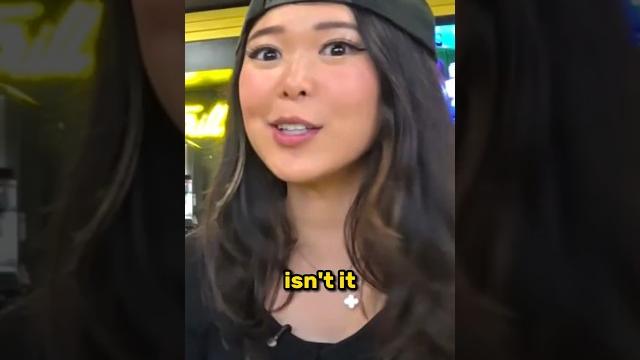 Agent cringes at extraemily doing this in public Agent cringes at extraemily doing this in public