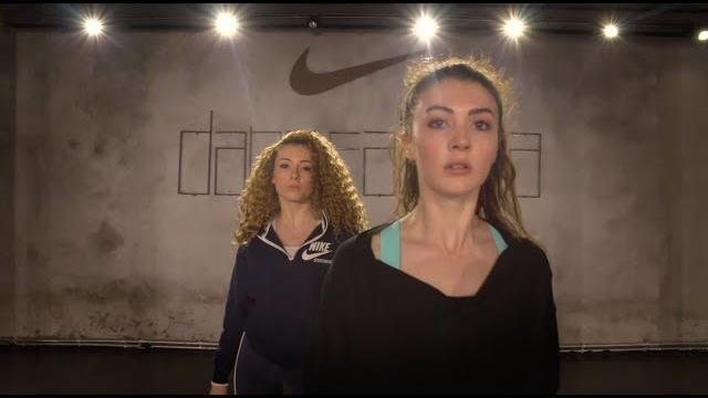 High heels dance class | çisil sıkı & burcu özberk | dansfabrika High heels dance class | çisil sıkı & burcu özberk | dansfabrika