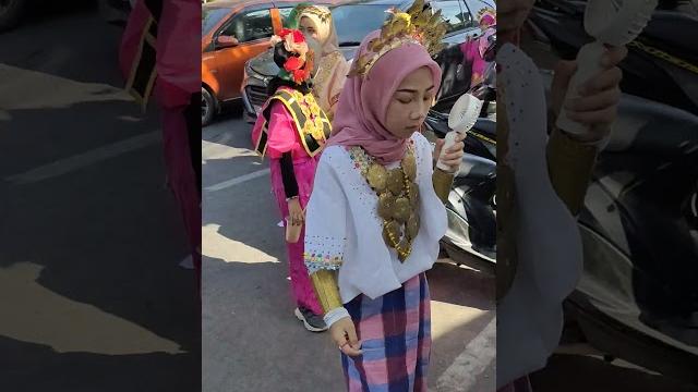 Anadara bugis memakai baju bodo #pengantincilik #bajubodo #bajuadatbugis #bajuadatmakassar Anadara bugis memakai baju bodo #pengantincilik #bajubodo #bajuadatbugis #bajuadatmakassar