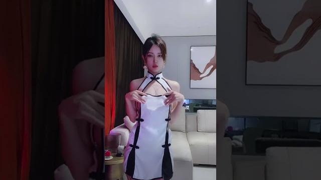 宁依纯 2023年3月15凌晨 跳舞 下半部分 宁依纯 2023年3月15凌晨 跳舞 下半部分