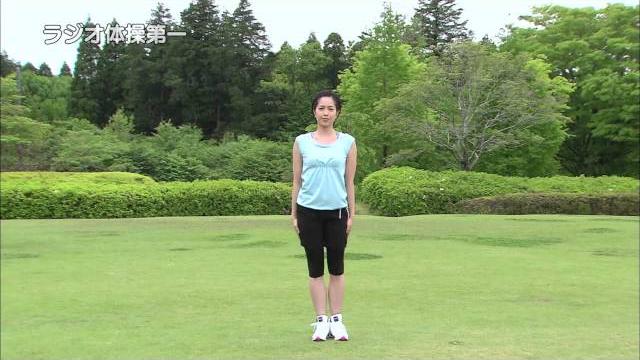 ラジオ体操第一・実演(提供:かんぽ生命) ラジオ体操第一・実演(提供:かんぽ生命)