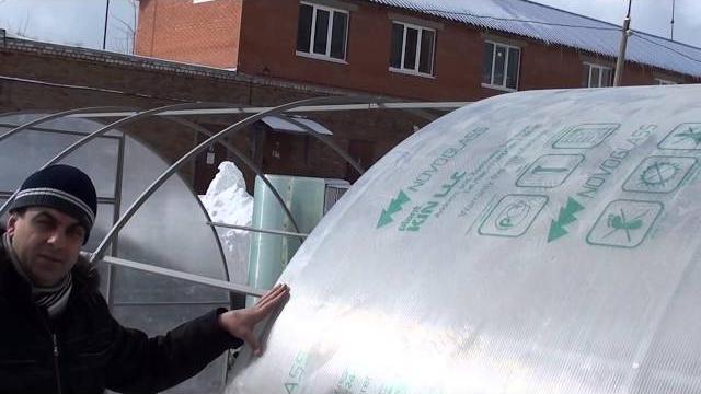 Укладывание поликарбоната на теплицу Укладывание поликарбоната на теплицу