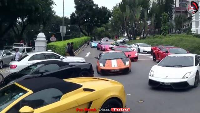 Geram pulak tengok lamborghini2 nie...grrrrrrr Geram pulak tengok lamborghini2 nie...grrrrrrr