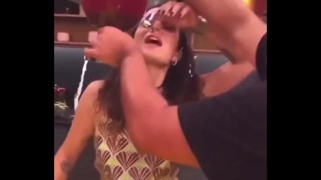 Oyuncu aslı bekiroğlu'nun yüzüne cam sebil patladı! Oyuncu aslı bekiroğlu'nun yüzüne cam sebil patladı!