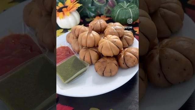 Spook-tacular pumpkin samosas: a halloween must-try! #halloweenrecipe #partyfood #viral #shorts Spook-tacular pumpkin samosas: a halloween must-try! #halloweenrecipe #partyfood #viral #shorts
