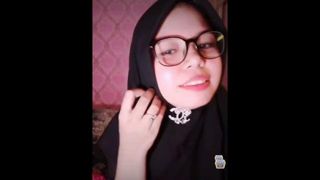 Bigo live" hijaber pun bisa buka-bukaan disini Bigo live" hijaber pun bisa buka-bukaan disini