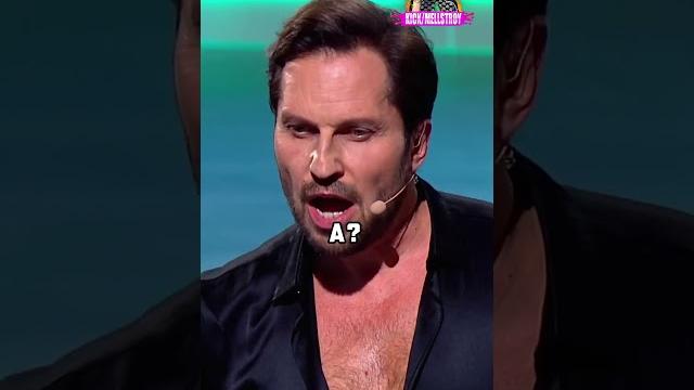 Артур пирожков зацепился за карнавал шоу "звезды" #шортс #юмор #шоу #звезды #артурпирожков #смех Артур пирожков зацепился за карнавал шоу "звезды" #шортс #юмор #шоу #звезды #артурпирожков #смех