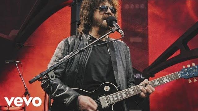 Jeff lynne's elo - evil woman (live at wembley stadium) Jeff lynne's elo - evil woman (live at wembley stadium)