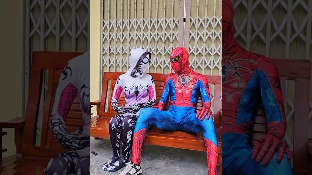 Spiderman kisses spiderwoman and the ending #spiderman #spiderwoman #cosplay #marvel #kiss #love Spiderman kisses spiderwoman and the ending #spiderman #spiderwoman #cosplay #marvel #kiss #love