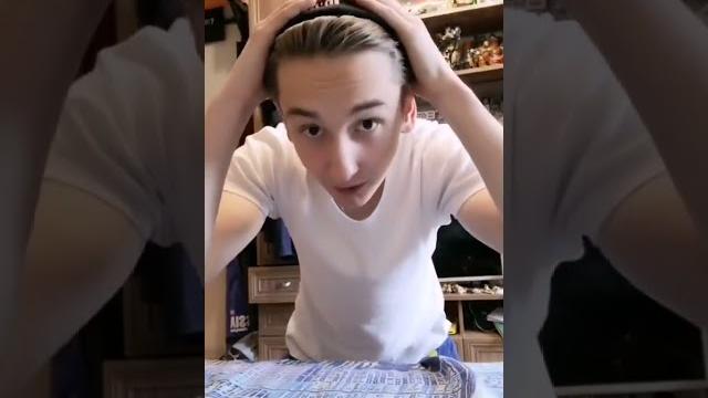 Под кроватью#shorts #рекомендации #жиза Под кроватью#shorts #рекомендации #жиза
