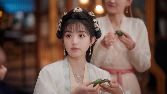 灰姑娘窩在房間悶悶不樂,夫人心疼了特地做青團給她鼓勵!#newlifebegin 灰姑娘窩在房間悶悶不樂,夫人心疼了特地做青團給她鼓勵!#newlifebegin