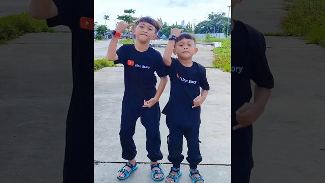 Ubur ubur ikan lele kane ya le | kk visya dd erlan jadi kane #shorts #fyp #soundviral #viralvideo Ubur ubur ikan lele kane ya le | kk visya dd erlan jadi kane #shorts #fyp #soundviral #viralvideo