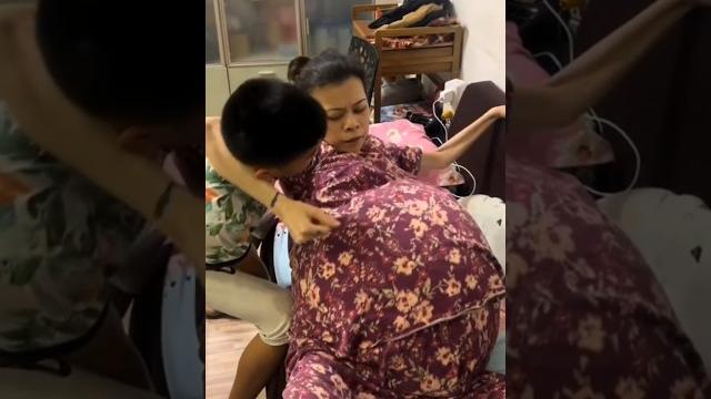 Perjuangan ibu hamil 5 anak kembar #feedshorts #shorts Perjuangan ibu hamil 5 anak kembar #feedshorts #shorts
