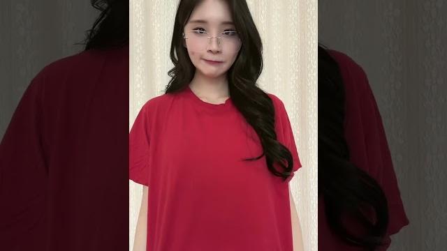 힘숨찐) 룩북 유튜버 꽃빵 '박스티' 챌린지 힘숨찐) 룩북 유튜버 꽃빵 '박스티' 챌린지