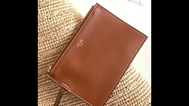 Share what my like celine bolso classic panier pequeno con triomphe trenzado de rafia #designer Share what my like celine bolso classic panier pequeno con triomphe trenzado de rafia #designer
