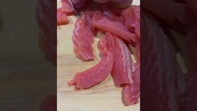 Закуска с красной рыбой и огурцом#закускаизлаваша#роллыдома#вкусно#просто#быстро#легко#закускакстолу Закуска с красной рыбой и огурцом#закускаизлаваша#роллыдома#вкусно#просто#быстро#легко#закускакстолу
