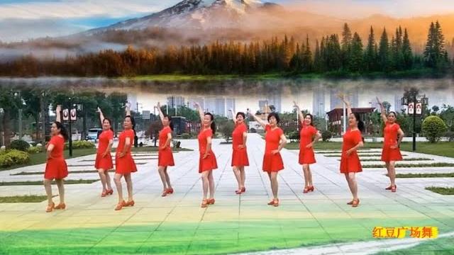 6步廣場舞《美美噠》領舞的大姐跳的真美! 【紅豆廣場舞】 6步廣場舞《美美噠》領舞的大姐跳的真美! 【紅豆廣場舞】