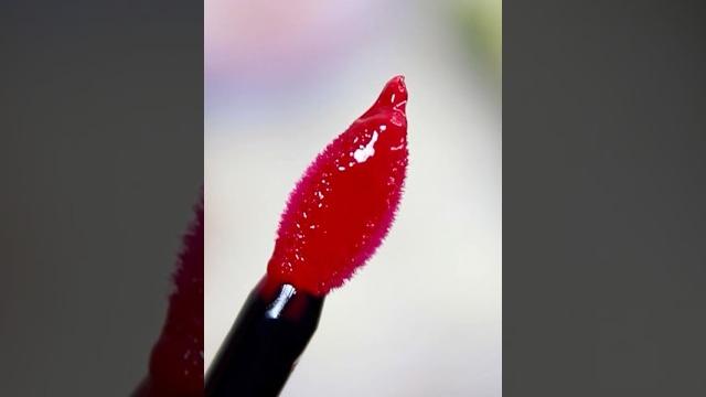 Team red or nude lips? Team red or nude lips?