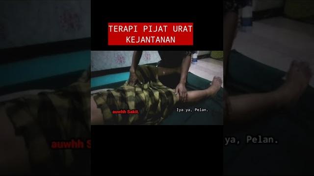 Pijat urat kejantanan pria area paha, dengan metode totok saraf pasien merasak kesakitan luar biasa Pijat urat kejantanan pria area paha, dengan metode totok saraf pasien merasak kesakitan luar biasa