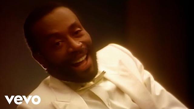 Bobby mcferrin - don't worry be happy (official music video) Bobby mcferrin - don't worry be happy (official music video)