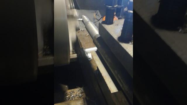 Шпоночный паз на токарном станке ! Шпоночный паз на токарном станке !