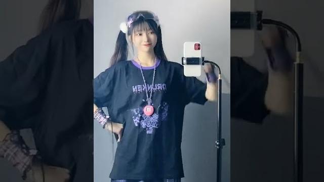 所以你们到底喜欢萝莉还是御姐呢?#软妹 #御萝 #御萝双修 所以你们到底喜欢萝莉还是御姐呢?#软妹 #御萝 #御萝双修