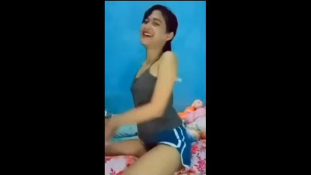 Desahan abg montok,,, temen malem Desahan abg montok,,, temen malem