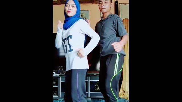Tiktok gelek Tiktok gelek