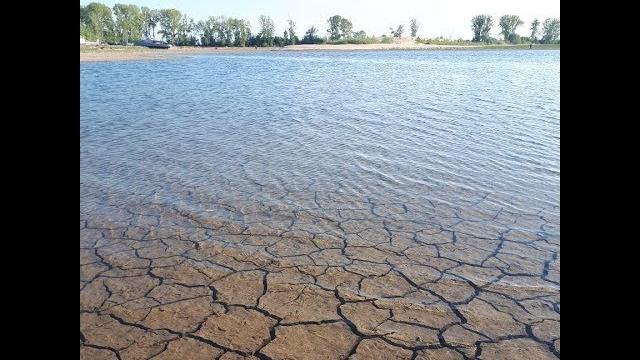 Волга обмелела, куда ушла вода на волге? на водохранилищах гэс спустили воду, катастрофа на волге Волга обмелела, куда ушла вода на волге? на водохранилищах гэс спустили воду, катастрофа на волге