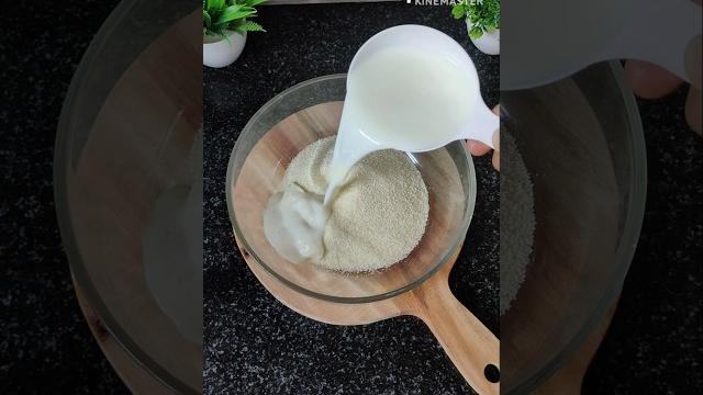 Caramelized suji halwa recipe । दूध में भिगोई सूजी का हलवा।#shorts #youtubeshorts makhandi halwa । Caramelized suji halwa recipe । दूध में भिगोई सूजी का हलवा।#shorts #youtubeshorts makhandi halwa ।