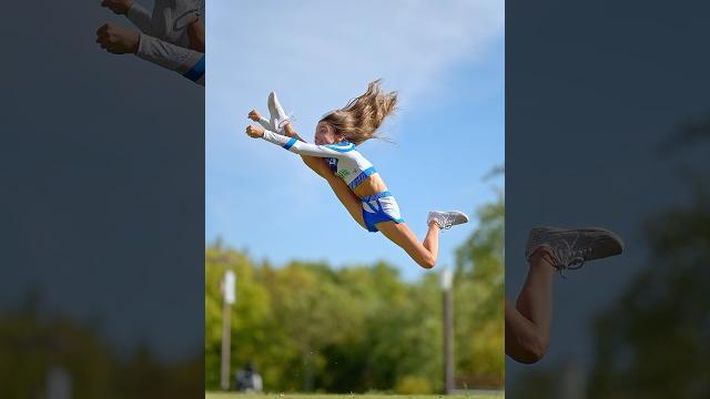 Cheerleader @lacheer_fitness #slowmotion #cheerleaders Cheerleader @lacheer_fitness #slowmotion #cheerleaders