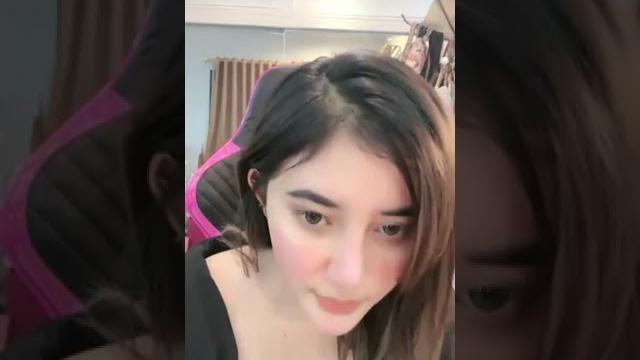 Mango lidya danira mantap! pascol merapat Mango lidya danira mantap! pascol merapat