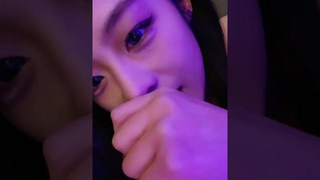 套路直播不知名美女第一视角寸止盯射 套路直播不知名美女第一视角寸止盯射