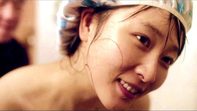一段危险的三角关系,让少女品尝到成长的痛,中国电影《日光之下》 一段危险的三角关系,让少女品尝到成长的痛,中国电影《日光之下》