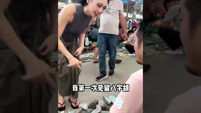 翡翠定制:2380完成生肖鼠大哥的心愿,这样的翡翠生肖守护神,你喜欢吗(1)#翡翠 #翡翠直播 #玉石#天然翡翠 翡翠定制:2380完成生肖鼠大哥的心愿,这样的翡翠生肖守护神,你喜欢吗(1)#翡翠 #翡翠直播 #玉石#天然翡翠