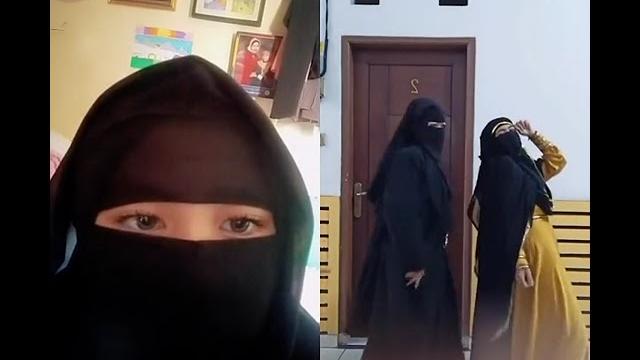Goyang pargoy bukan untuk di tiru ya akhwat bercadar Goyang pargoy bukan untuk di tiru ya akhwat bercadar